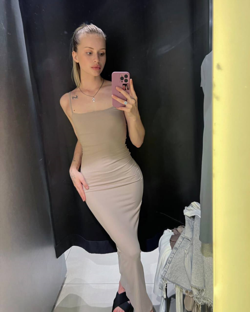 Приватные фото Лины — кадр из сета #24 Лина Косова приватные кадры (свежие снимки, кадр 24)