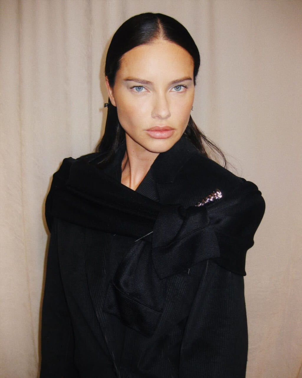 Фотосет адриана лима (adriana lima) — подборка #54 адриана лима (adriana lima) слив откровенных фотосетов (детальный ракурс, кадр 54)