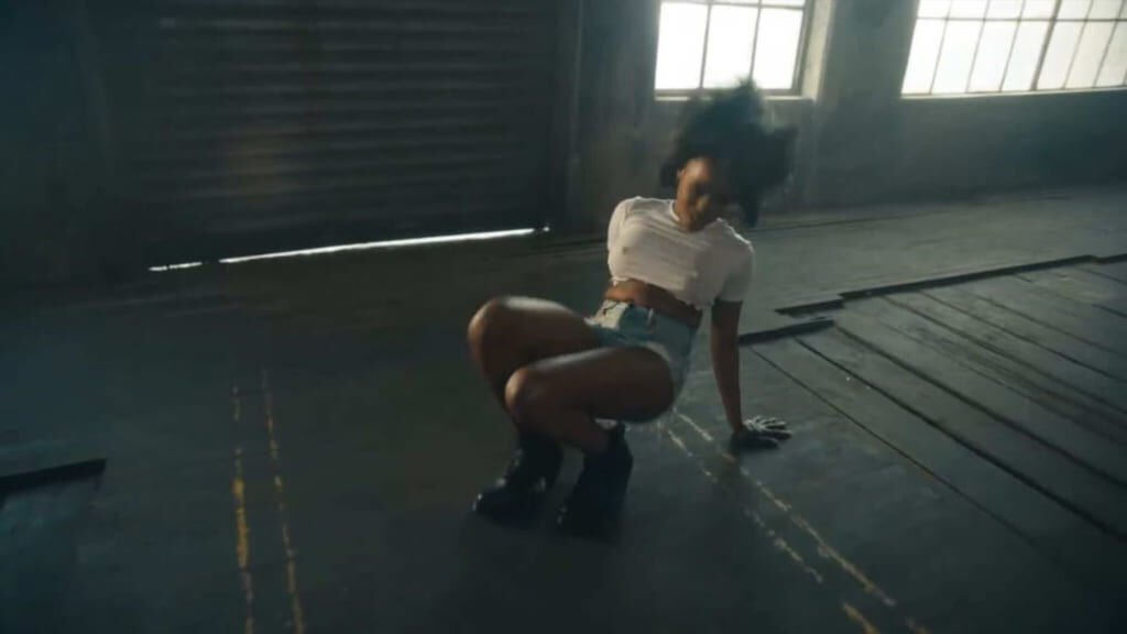 Слив фото Azealia Banks в полный рост (свежие снимки, кадр 59)