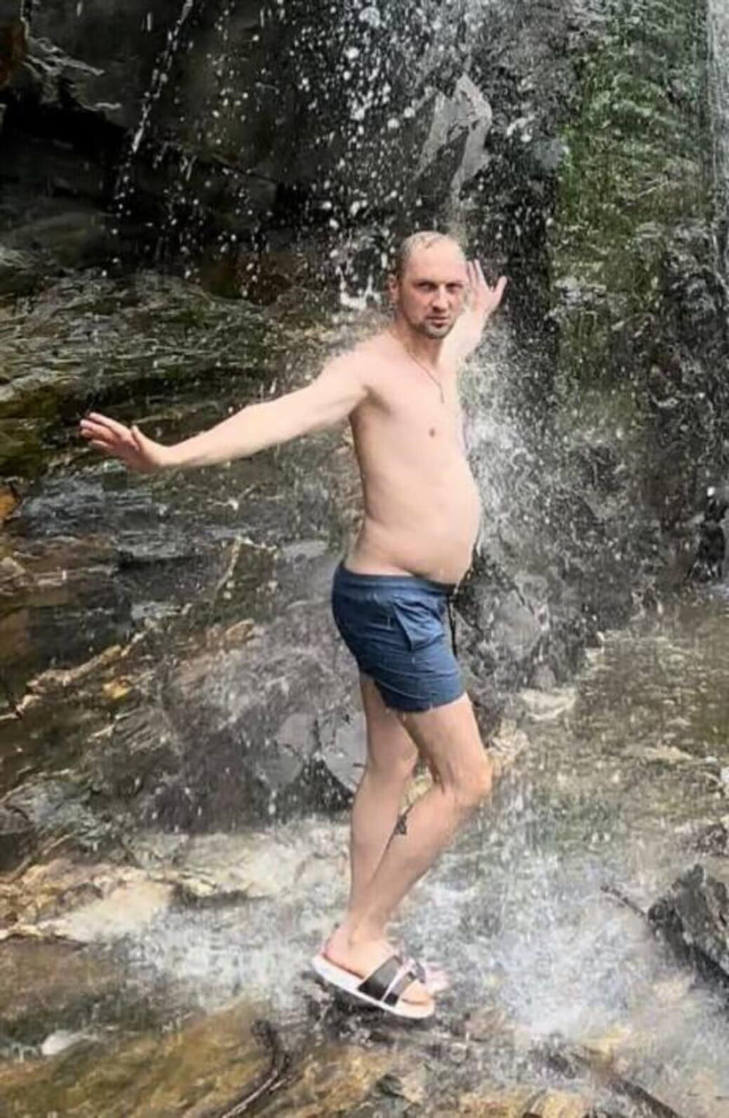 Слитые личные снимки Александра Зубарева (откровенный фотосет, кадр 19)