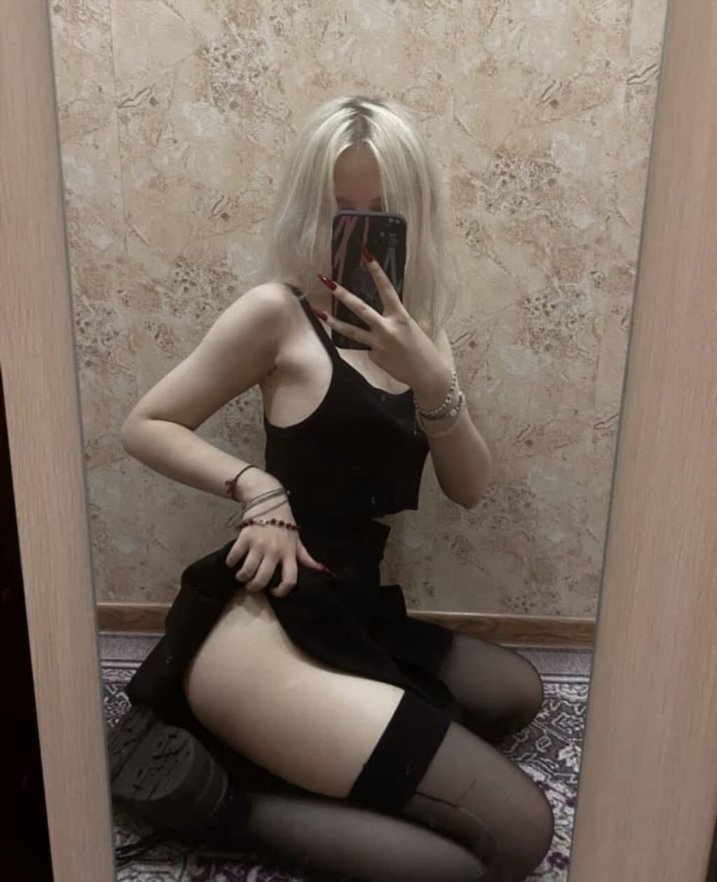 Слив альтушки в черном корсете (откровенный фотосет, кадр 232)