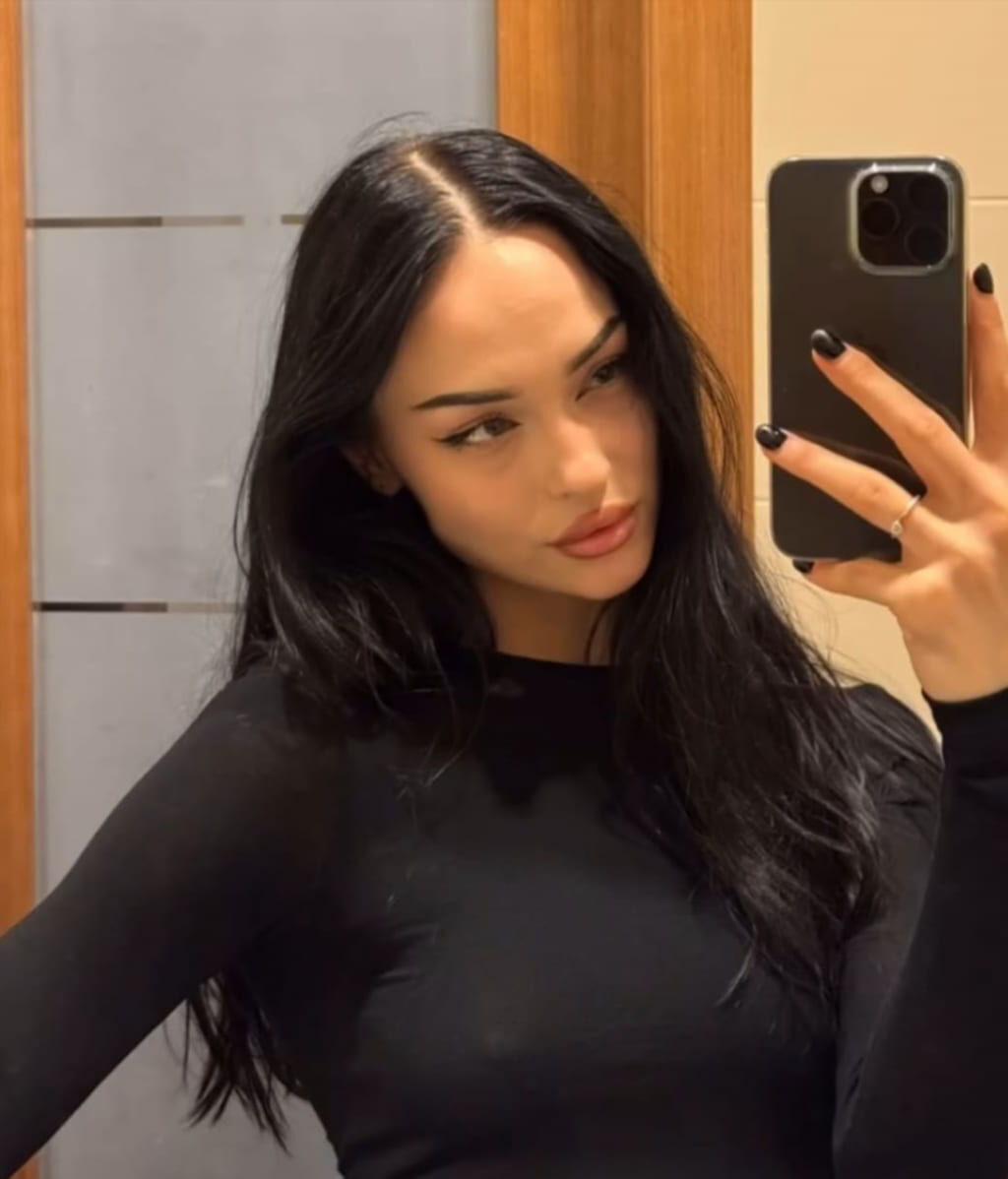 Полный сет фото с Анастасией Усеевой