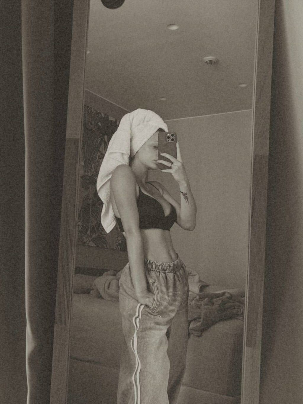 Яркая фотосессия — архив #147 Слив Аня Ищук: яркая фотосессия (горячие кадры, кадр 147)