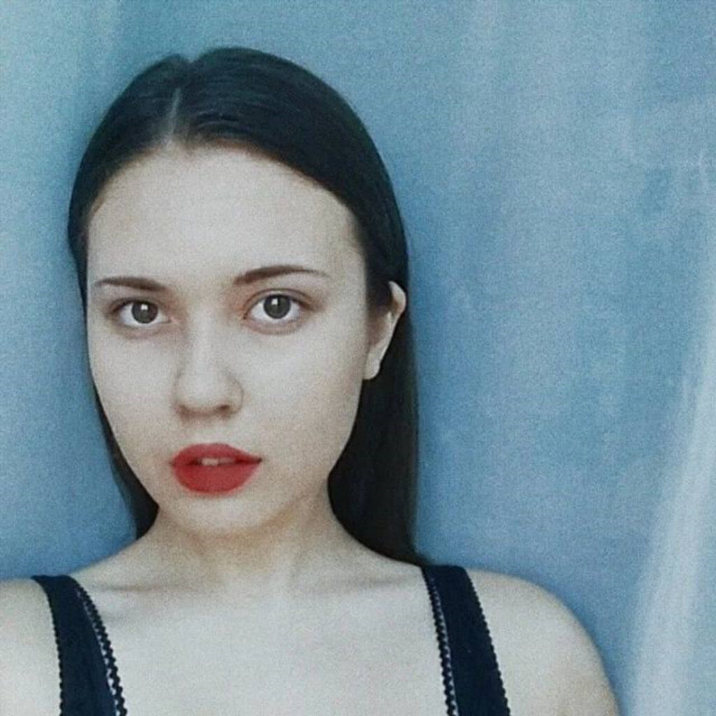 Неожиданные снимки — кадр из сета #77 Неожиданные снимки Арины Булановой (полный архив, кадр 77)