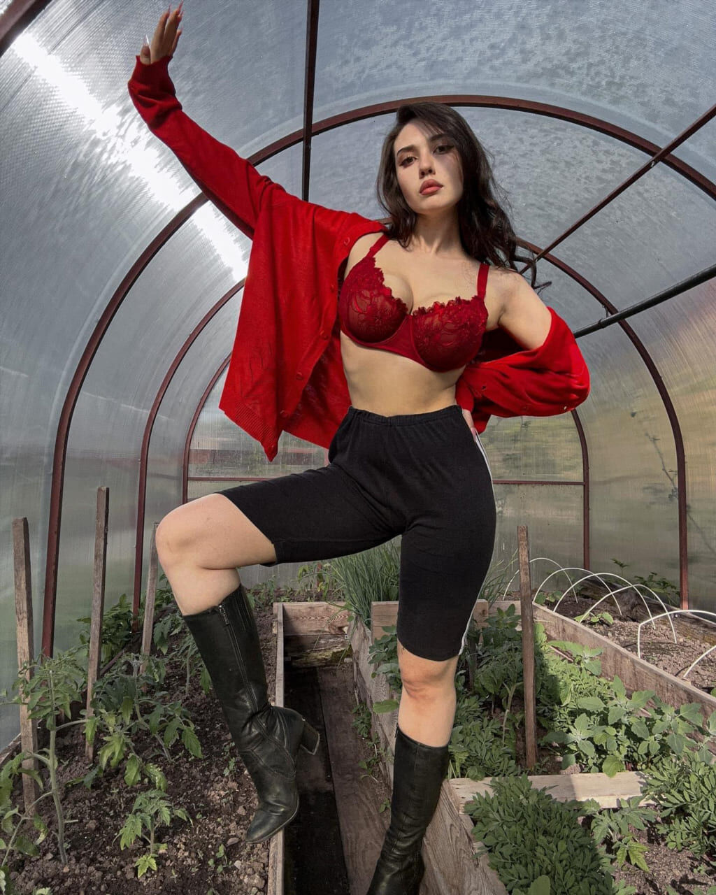 Утекшие фото Арины — фотосет #95 Утекшие фотосессии Арины Булановой кадр 95