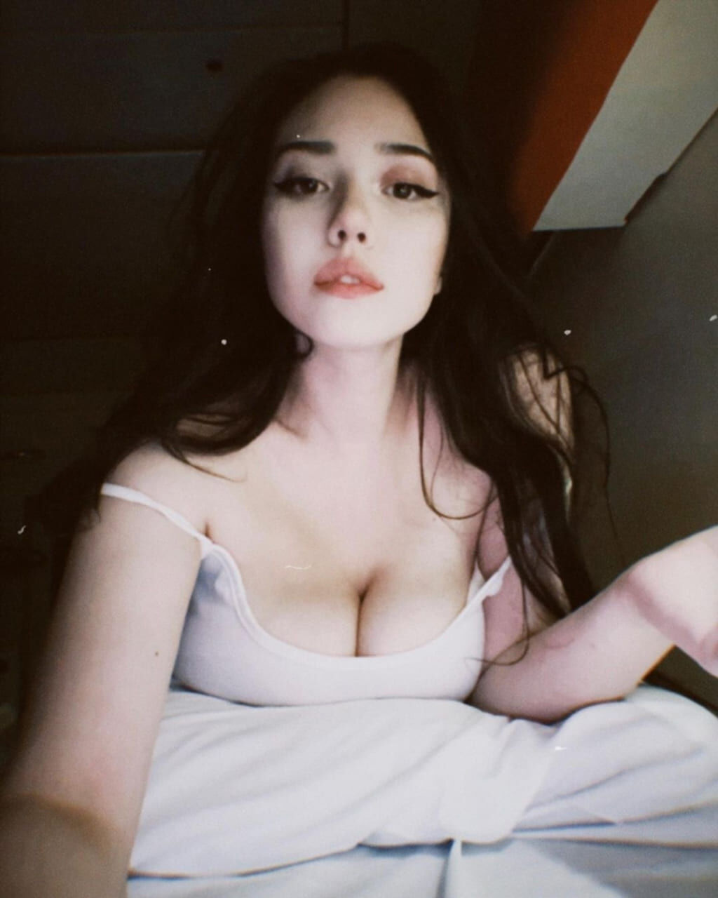 Смелый стиль Арины Арина Буланова Dead Blonde ню стиль