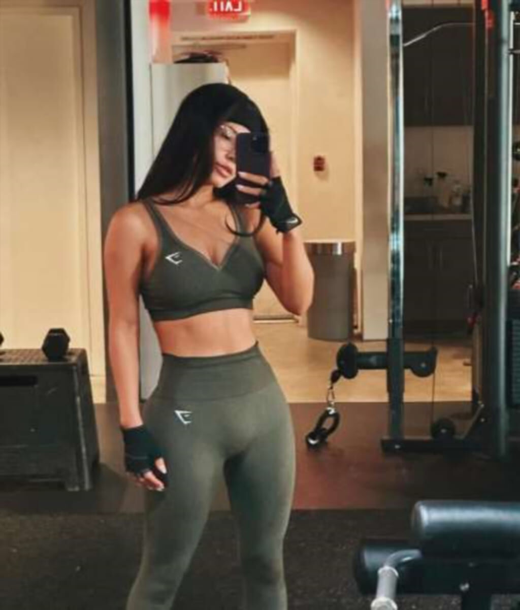 Архивный снимок Becky G Слив фото Becky G из архива