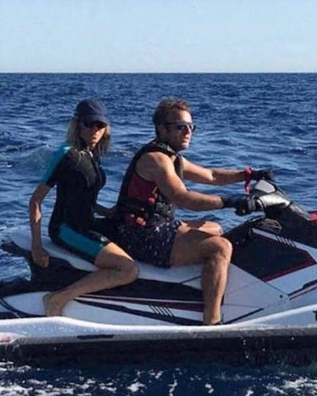 Откровенный образ Brigitte Macron (в высоком качестве, кадр 112)