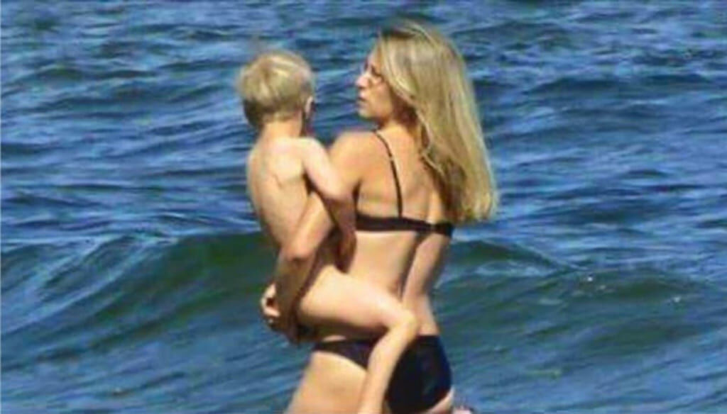 Слив эксклюзива: Brigitte Macron (эксклюзивные кадры, кадр 42)