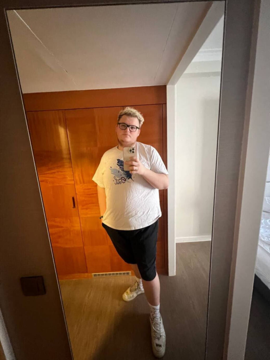 Boombl4 на стриме — фотосет #16 Слив Boombl4: кадры со стрима (свежие снимки, кадр 16)