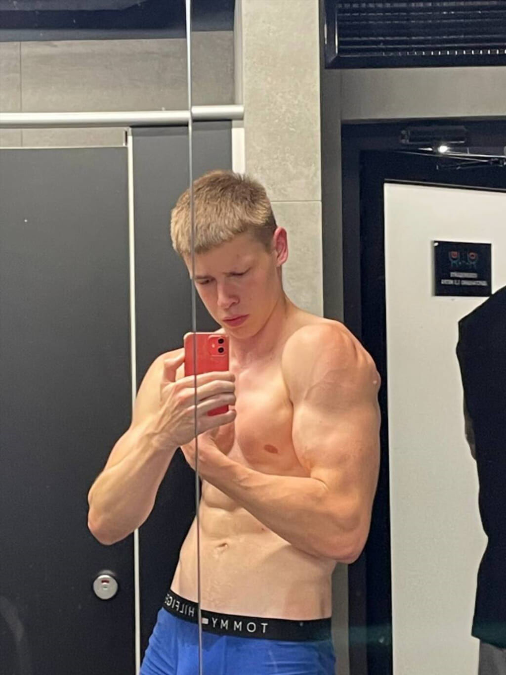 Неизданные кадры Глеба Демидова (откровенный фотосет, кадр 58)