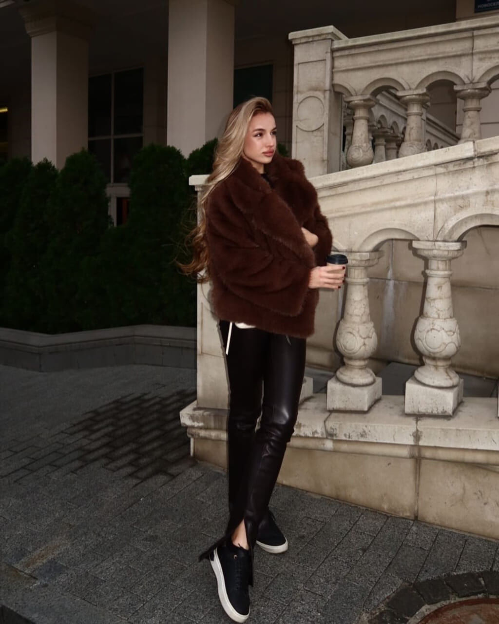Горячий образ Miss Dariali