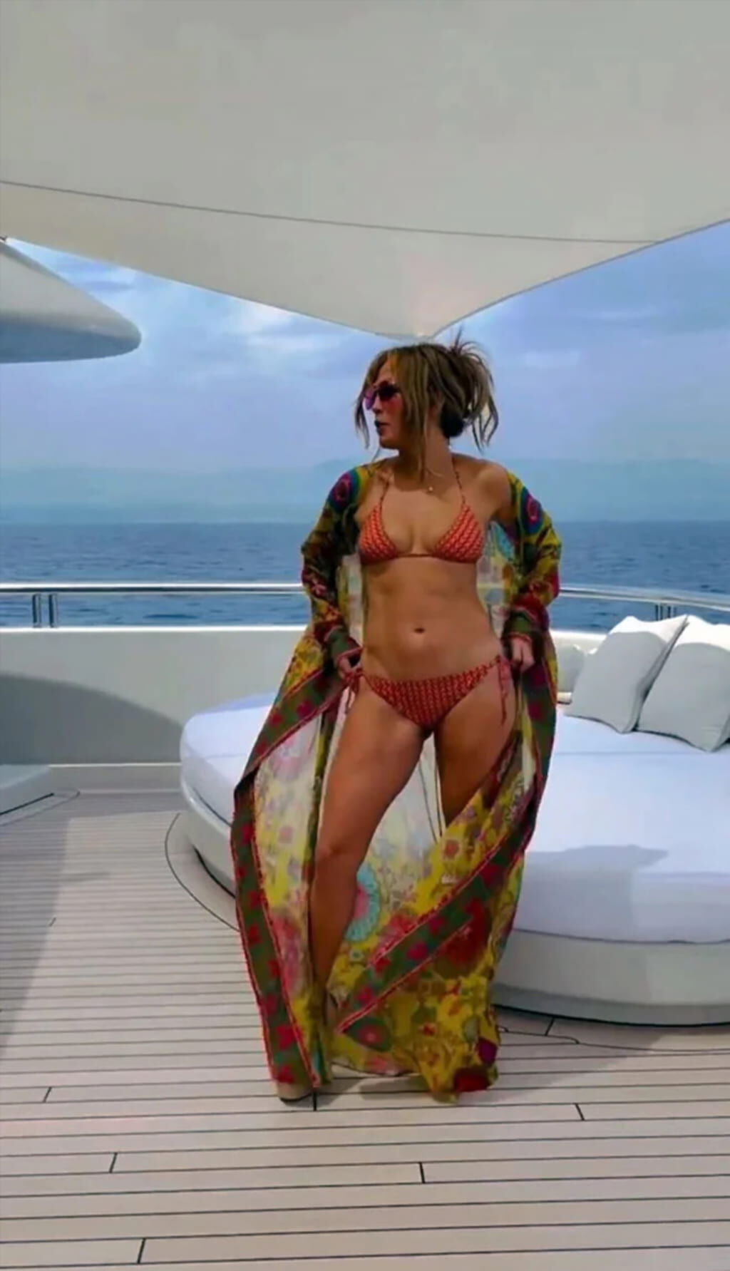 Jennifer Lopez: слив редкой фотосессии