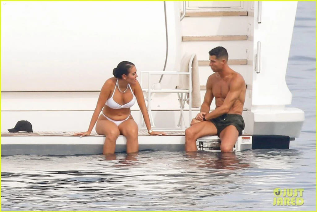 Эксклюзивные кадры Georgina Rodriguez (полный архив, кадр 31)