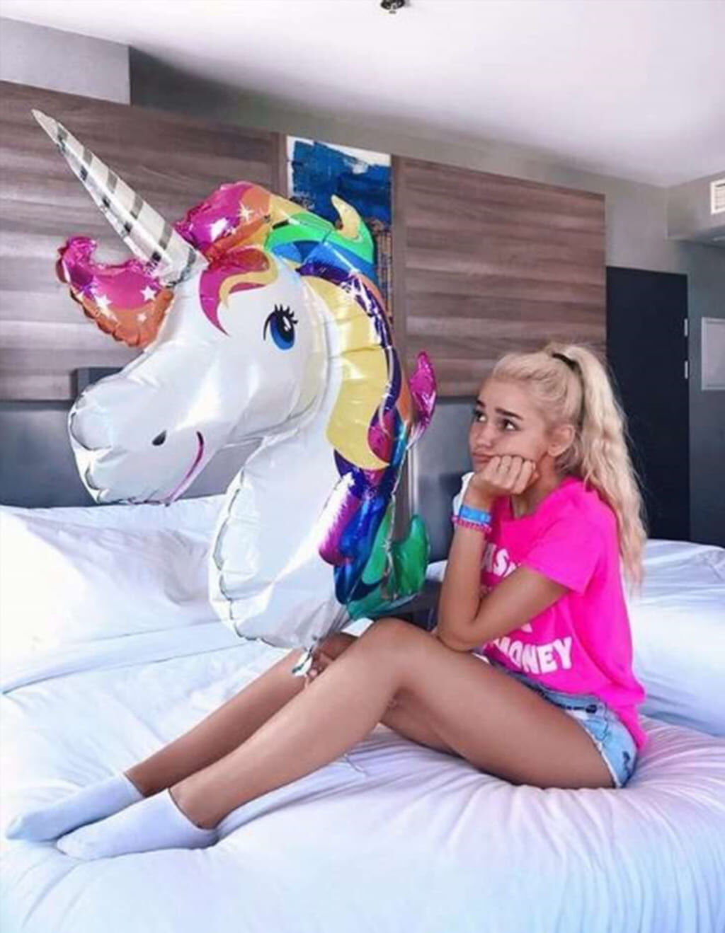 Пляжная съемка Ева Миллер на пляже: горячая фотосессия