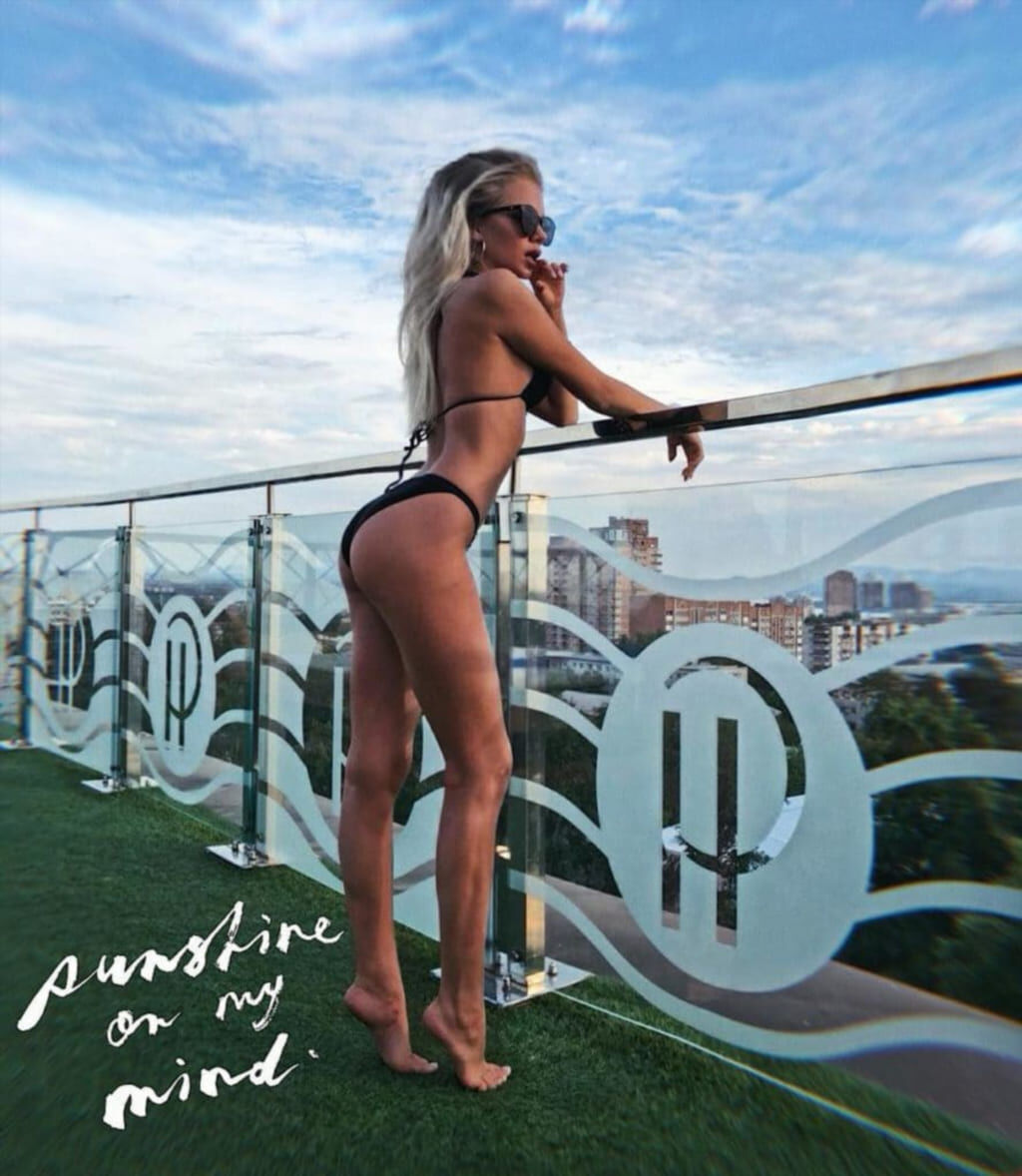 Екатерина Шкуро: эффектный ракурс (откровенный фотосет, кадр 32)