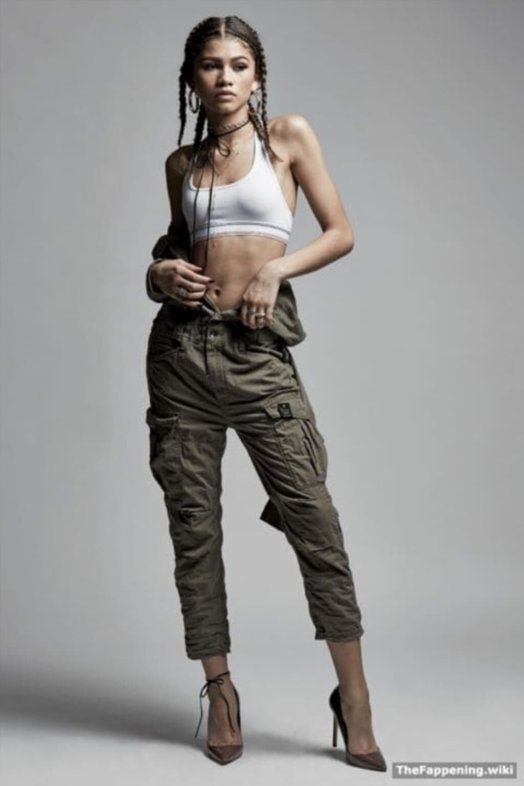 Слив бекстейдж фотосессии Zendaya (подборка из сета, кадр 50)