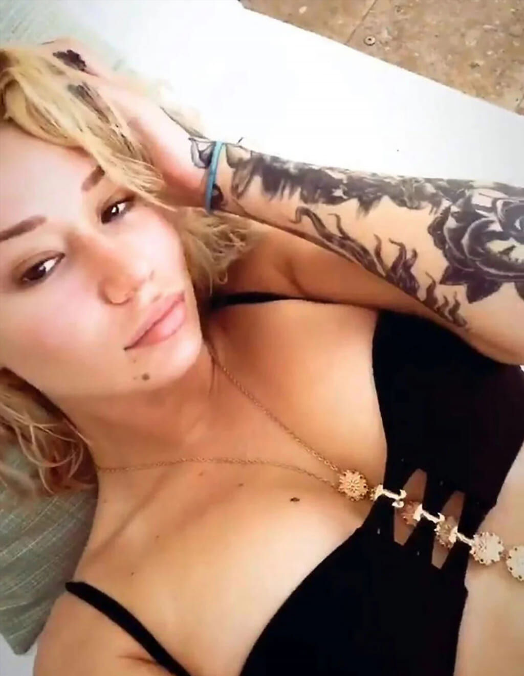 Эксклюзив Iggy Azalea #100 Эксклюзивный сет Iggy Azalea крупным планом (полный архив, кадр 100)