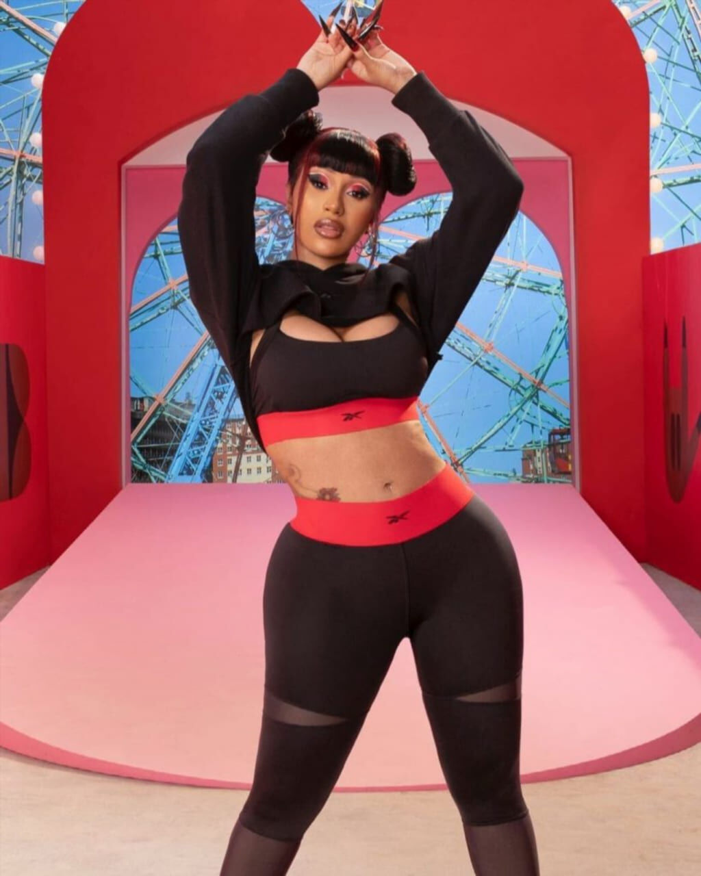 приватные снимки и слив карди би (cardi b) (детальный ракурс, кадр 26)