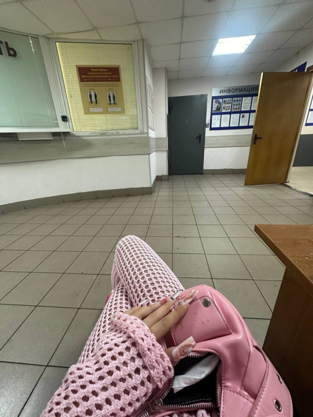 Слив Кенели Сайкс на фотосете (в высоком качестве, кадр 74)