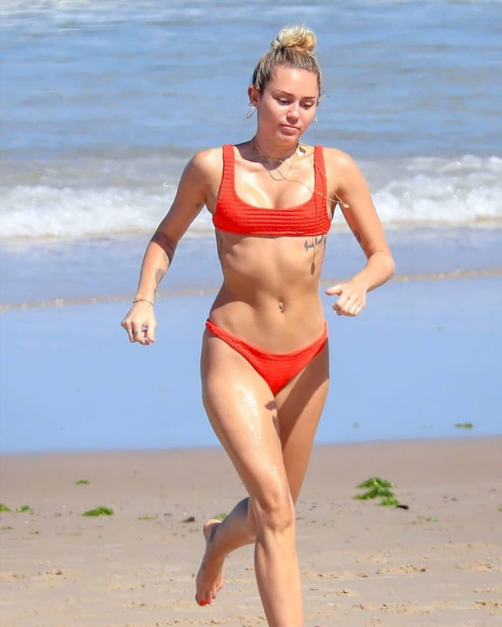 Чувственный образ Miley Cyrus (горячие кадры, кадр 52)