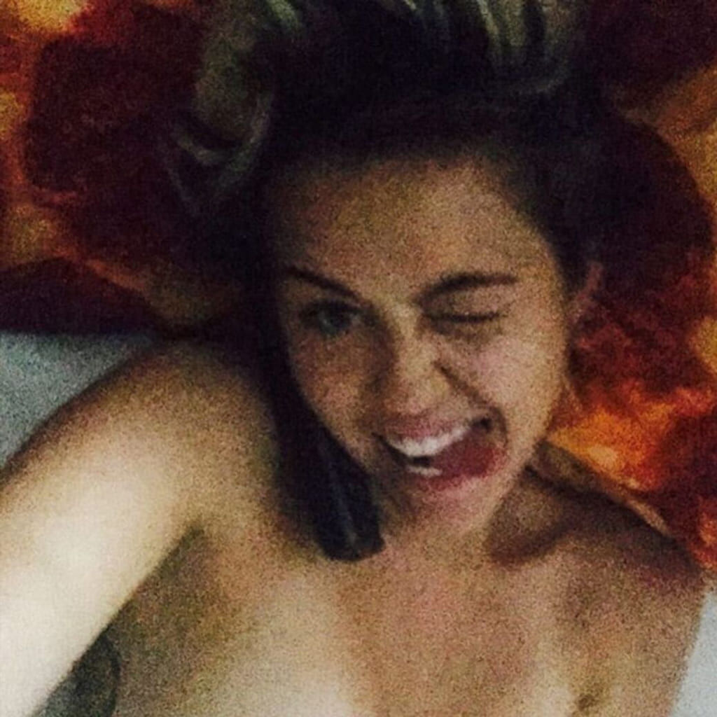 Новый слив фотосессии Miley Cyrus