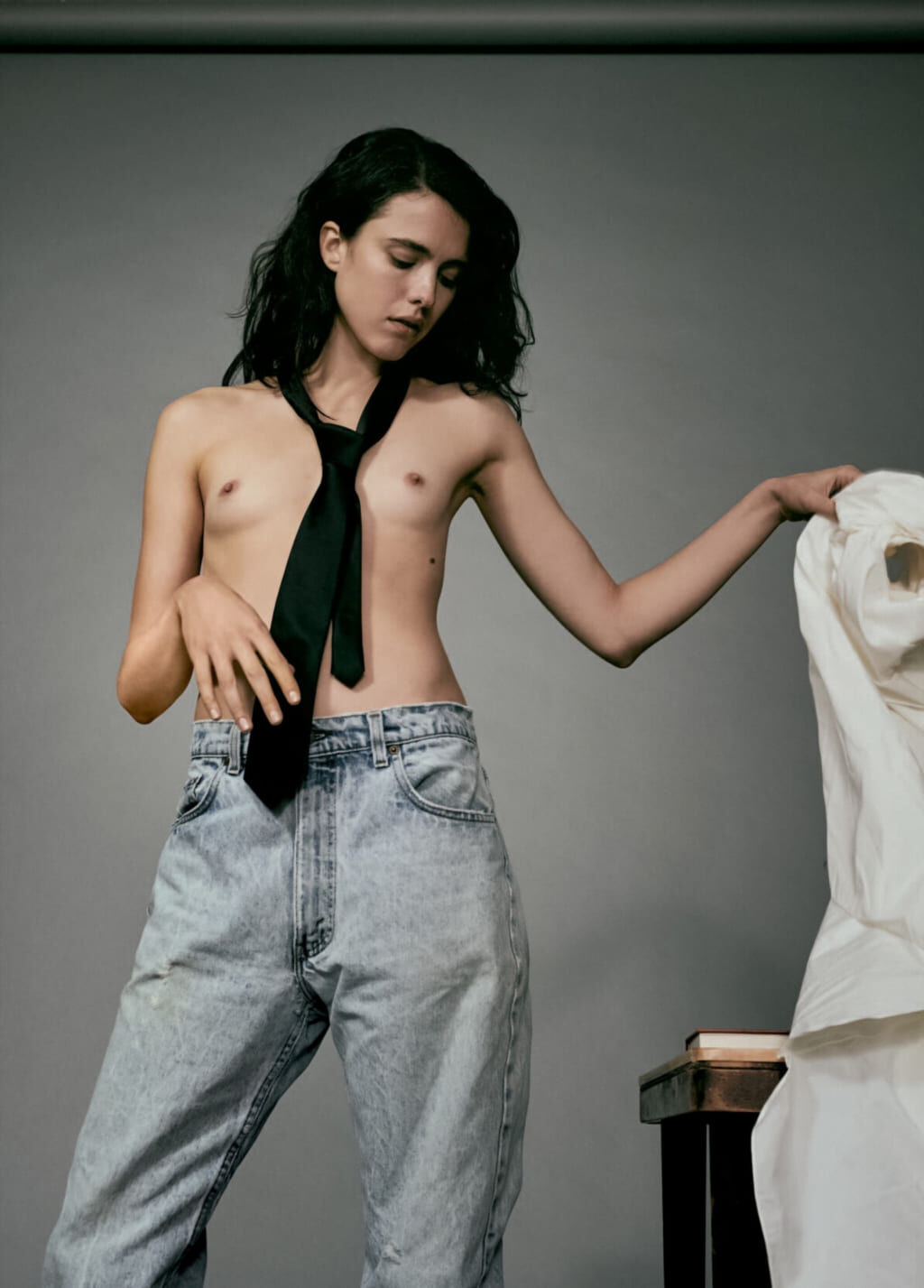 Эстетичный сет Margaret Qualley (горячие кадры, кадр 95)
