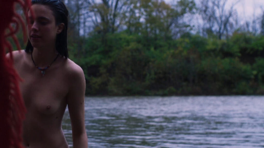 Слив с примерки Margaret Qualley (полный архив, кадр 53)