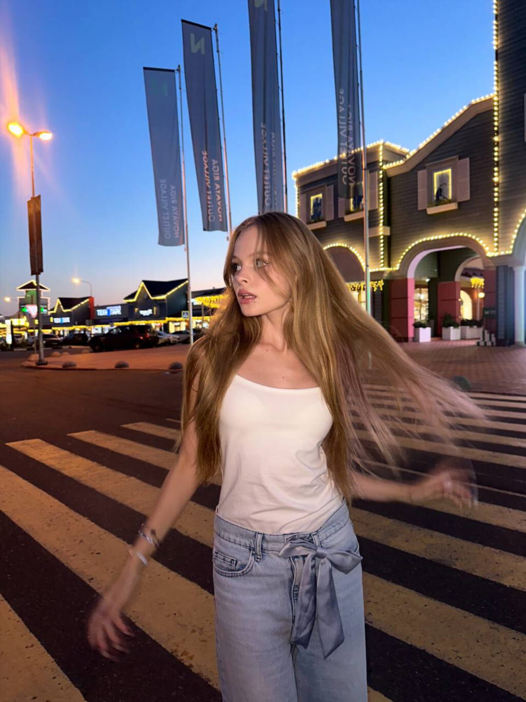 милана стар слив откровенных фотосетов (откровенный фотосет, кадр 90)