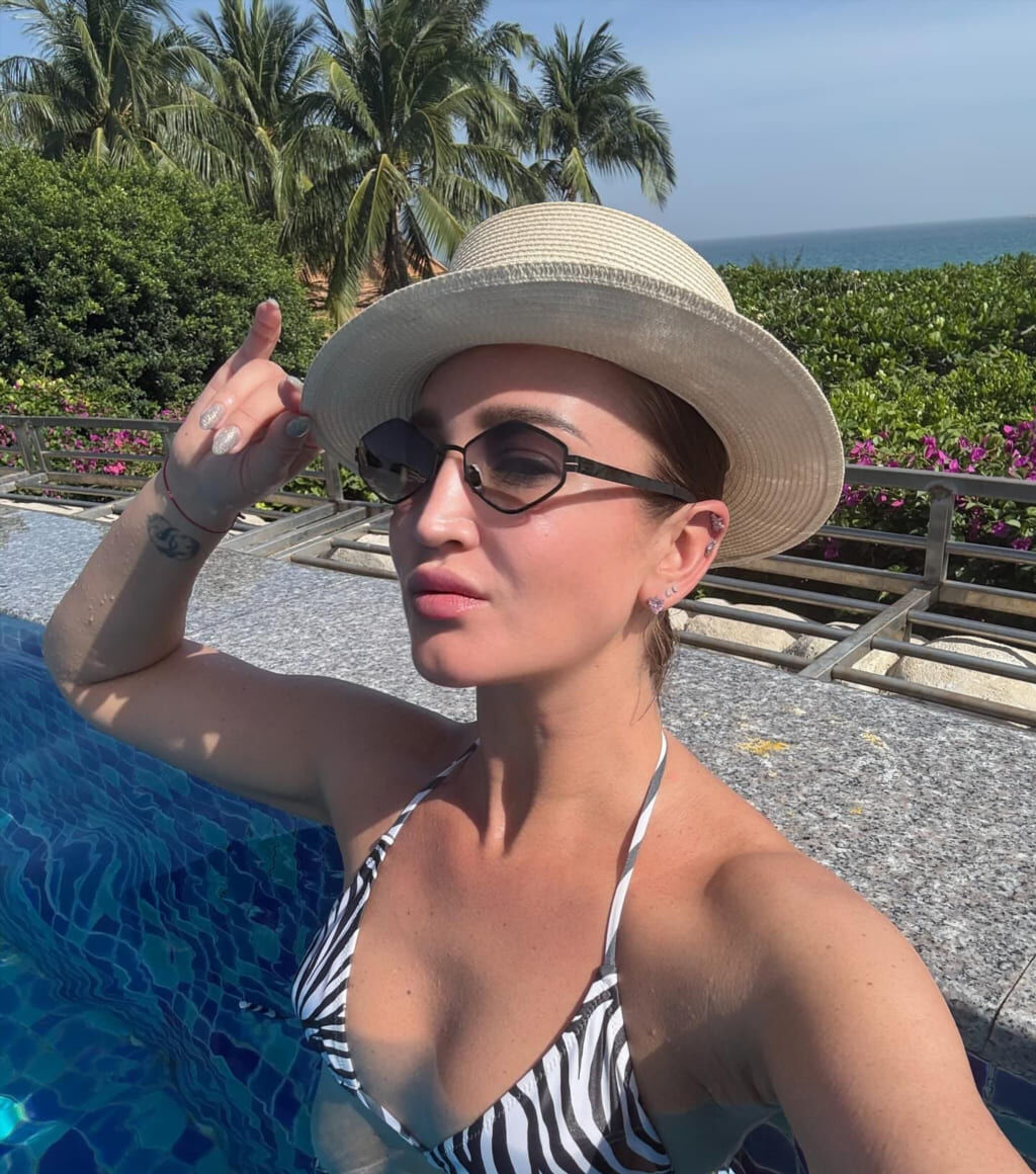 Бузова Ольга, чувственные фото (кадры из закрытого архива, кадр 72)