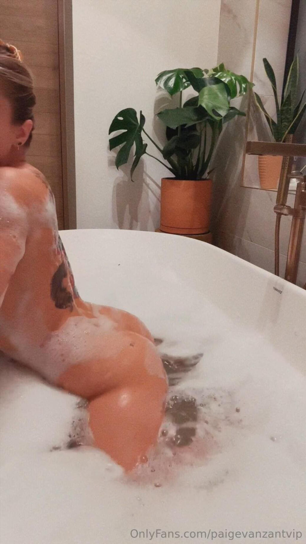 Коллекция фотосета Полная коллекция слива Paige VanZant