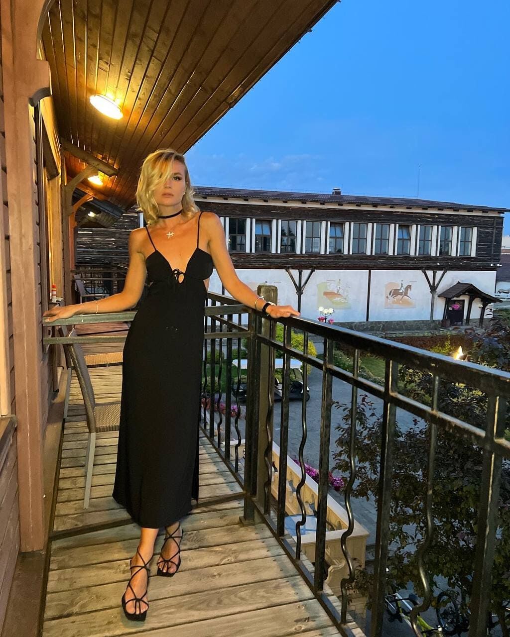 Полина Гагарина слив из отеля на Мальдивах кадр 40
