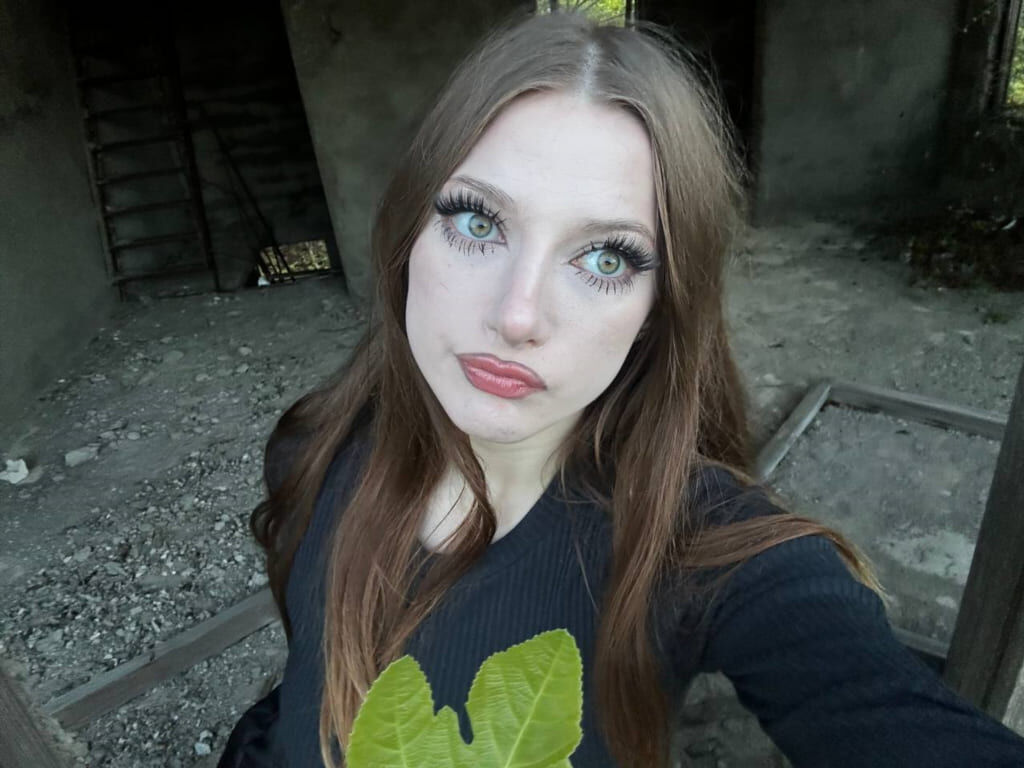 Регина ВТФ фотосет Слив Регина ВТФ: кадр из фотосессии