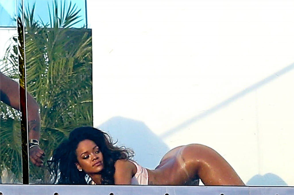 Эксклюзивные слив-фото Rihanna (подборка из сета, кадр 102)