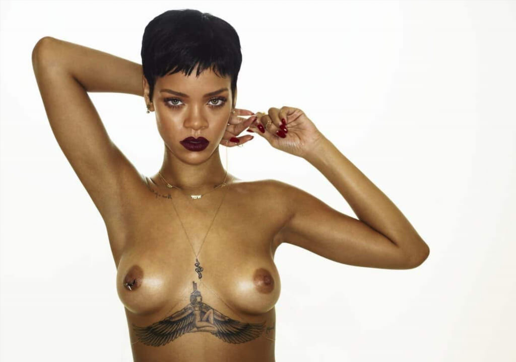 Слив закрытой галереи Rihanna (детальный ракурс, кадр 147)