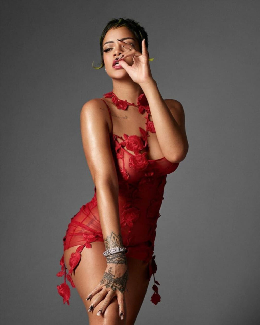 Rihanna: откровенные приватные фото