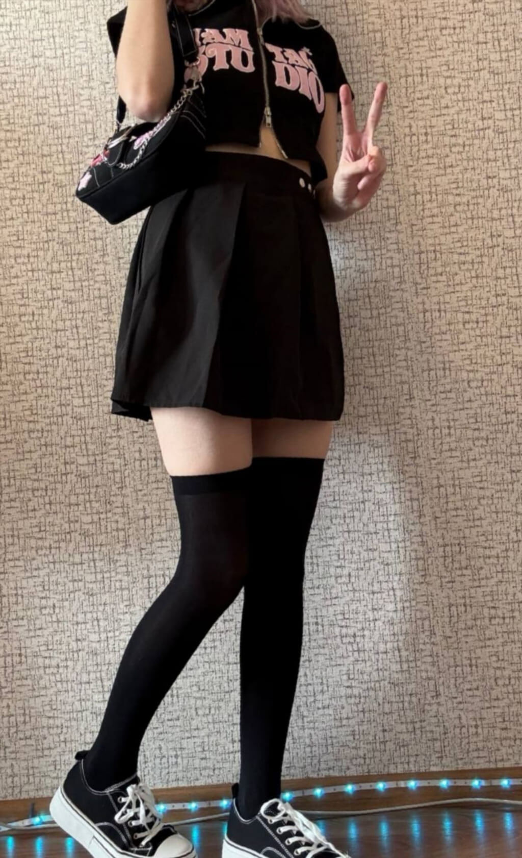 Слив личных фото fenechka97 (кадры из закрытого архива, кадр 82)