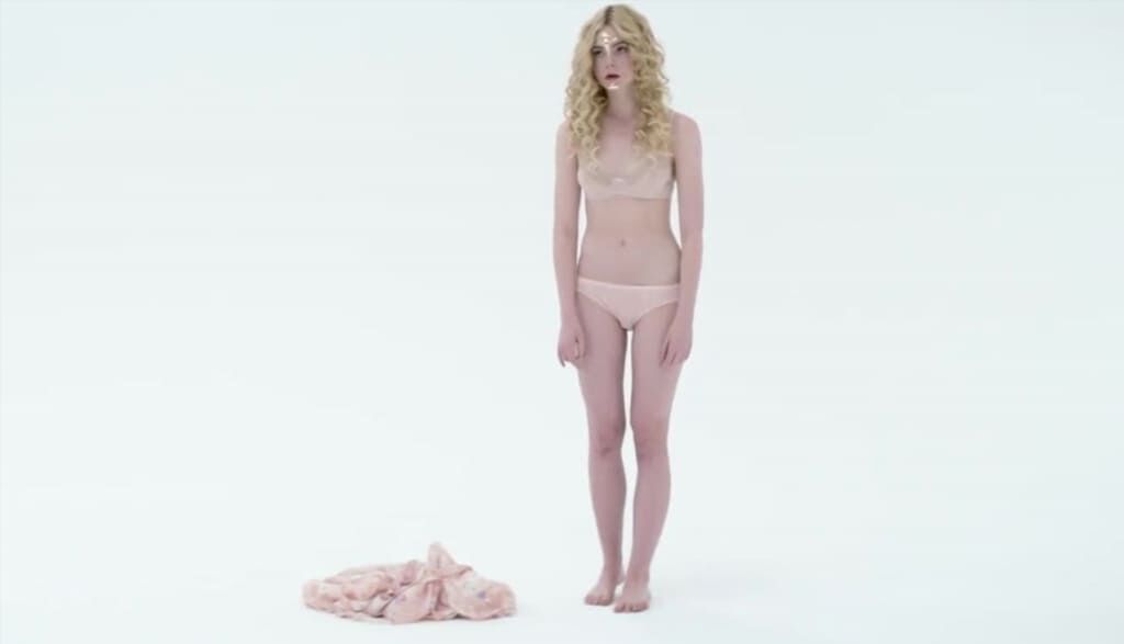 Смелая фотосессия — высокое качество #100 Смелая фотосессия Elle Fanning (подборка из сета, кадр 100)