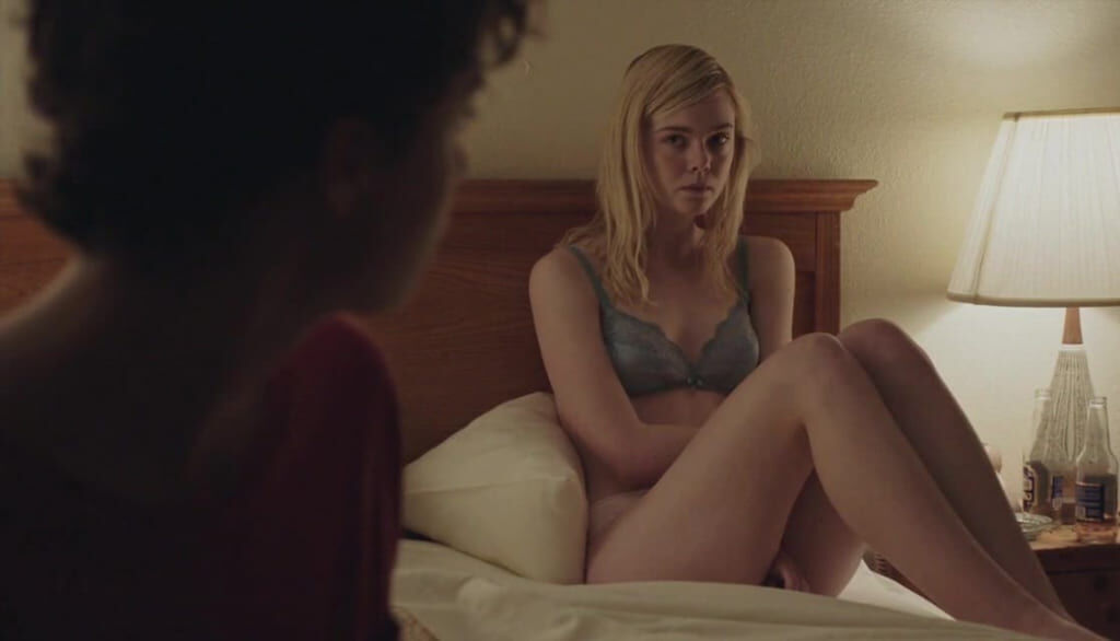 Селфи Elle Fanning — кадр из сета #72 Приватные снимки Elle Fanning селфи (подборка из сета, кадр 72)