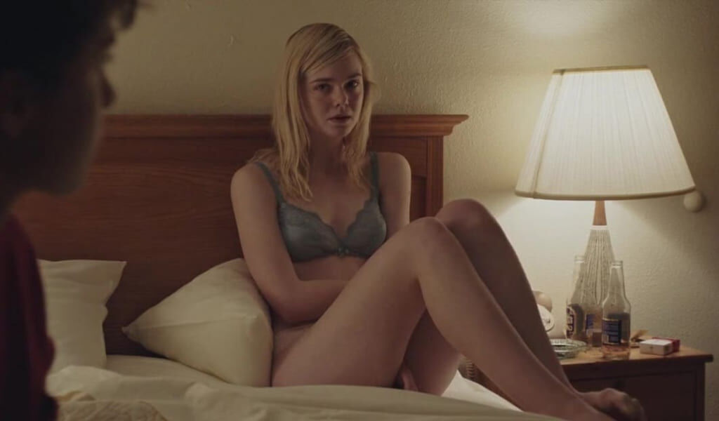 Кадры с отдыха Elle — кадр из сета #50 Слив кадров Elle Fanning с отдыха (кадры из закрытого архива, кадр 50)