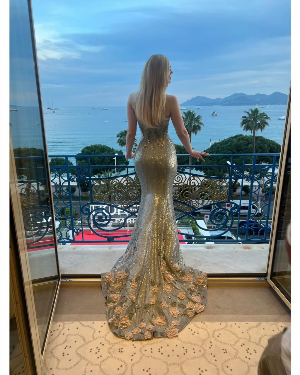 Elle Fanning на пляже — фотосет #96 Горячий образ Elle Fanning на пляже (горячие кадры, кадр 96)