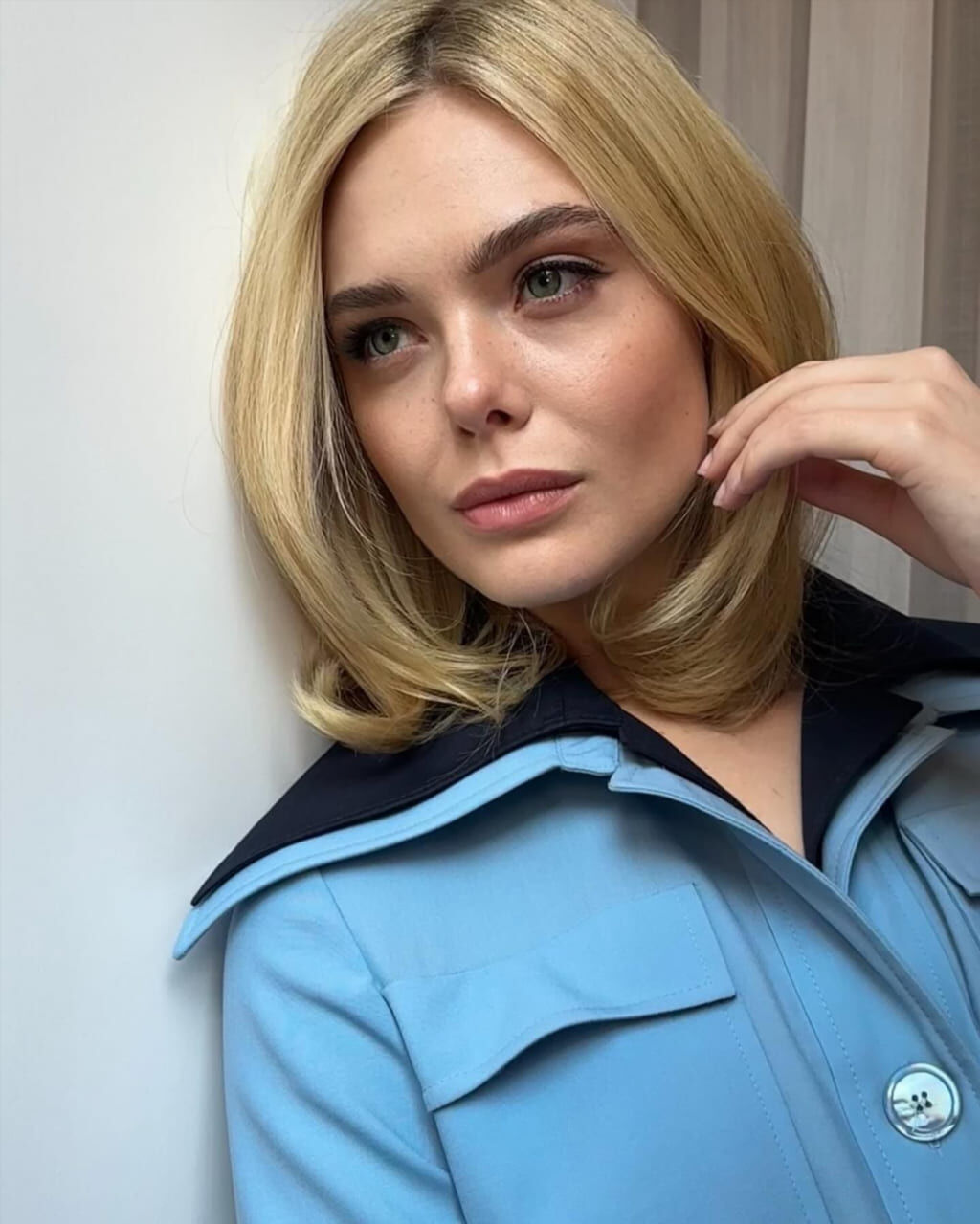 Пикантные кадры Elle — архив #54 Пикантные кадры Elle Fanning слив (полный архив, кадр 54)