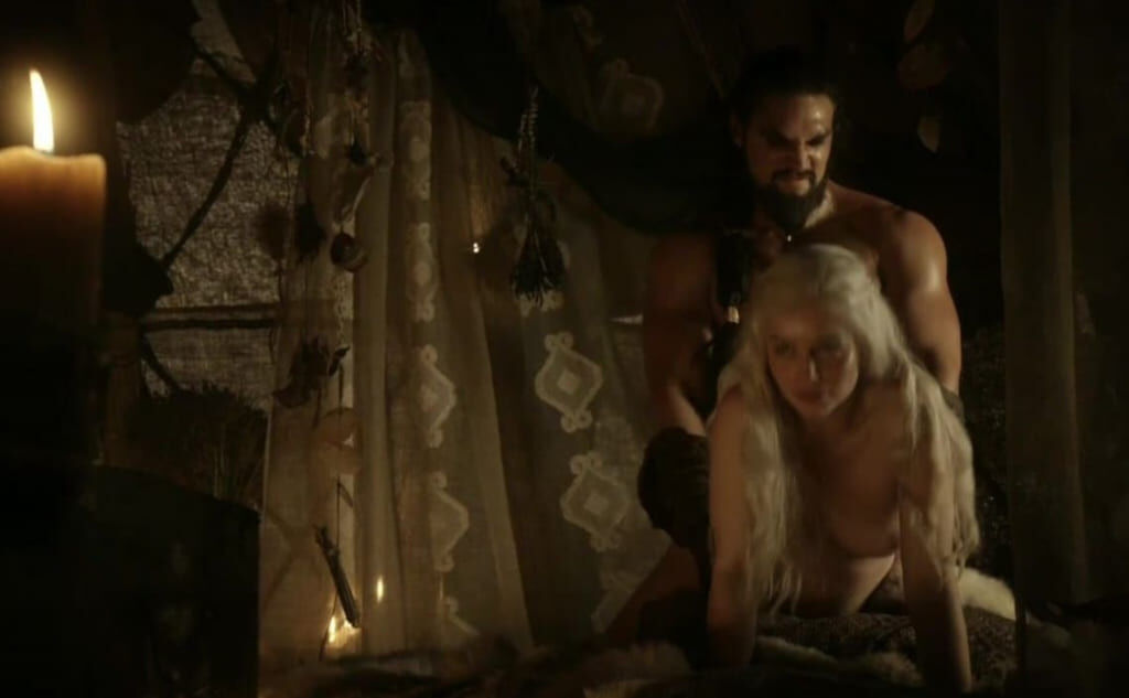 Слив фото Emilia Clarke из архива (горячие кадры, кадр 56)