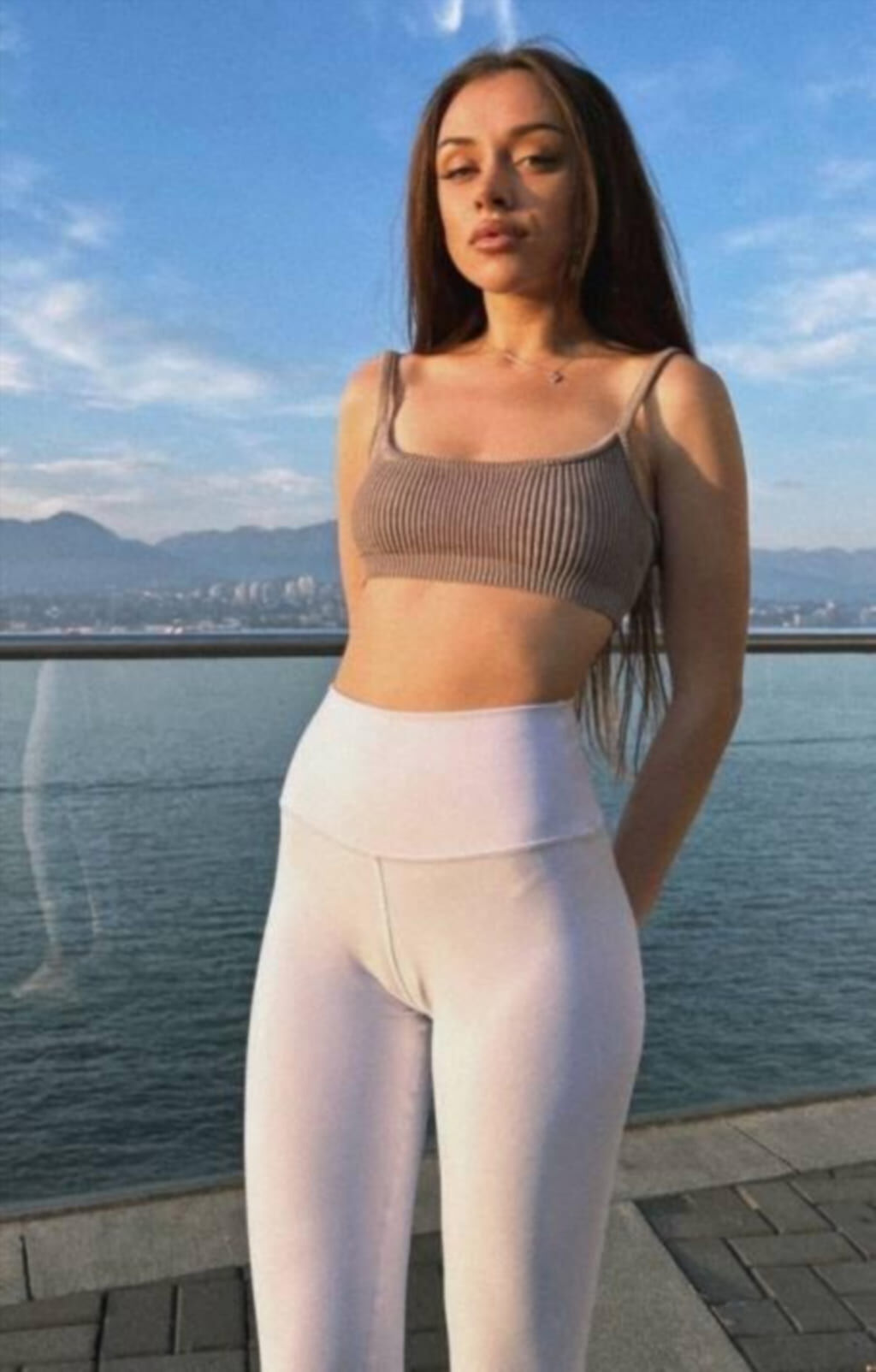 Юлия Шашкова в новом сете, слив фотографий