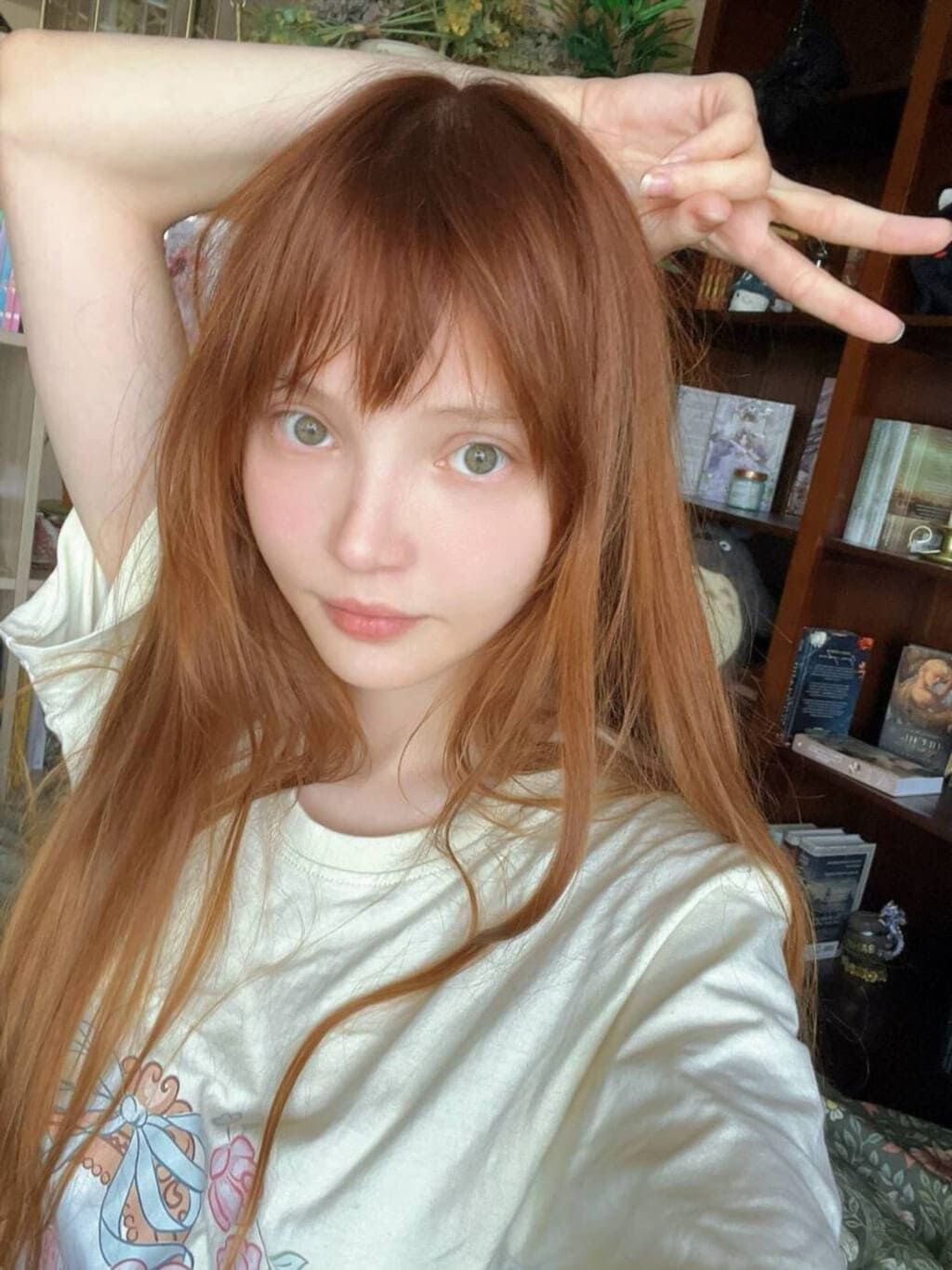 Портретный снимок Alisa Bishop (в высоком качестве, кадр 102)