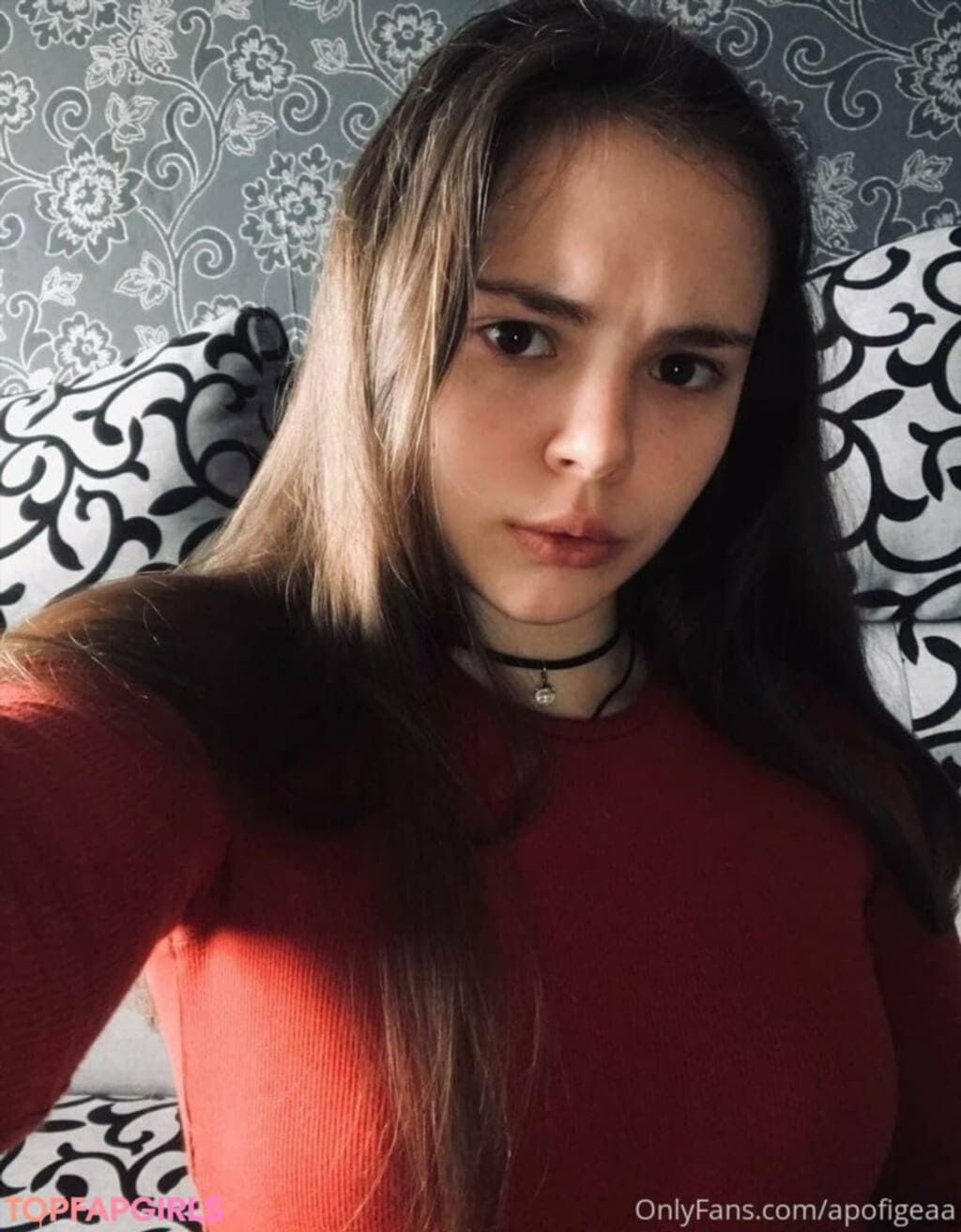 Селфи в зеркале Слив apofigeaa: селфи у зеркала