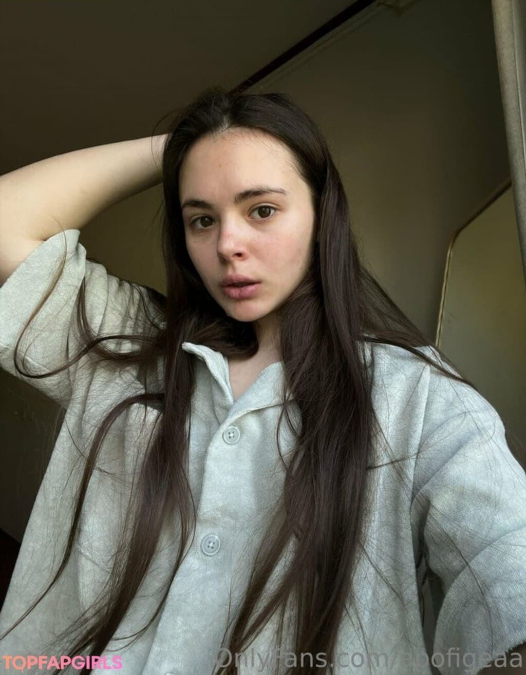 Скрытая галерея — кадр из сета #33 Скрытый слив apofigeaa галерея кадр 33