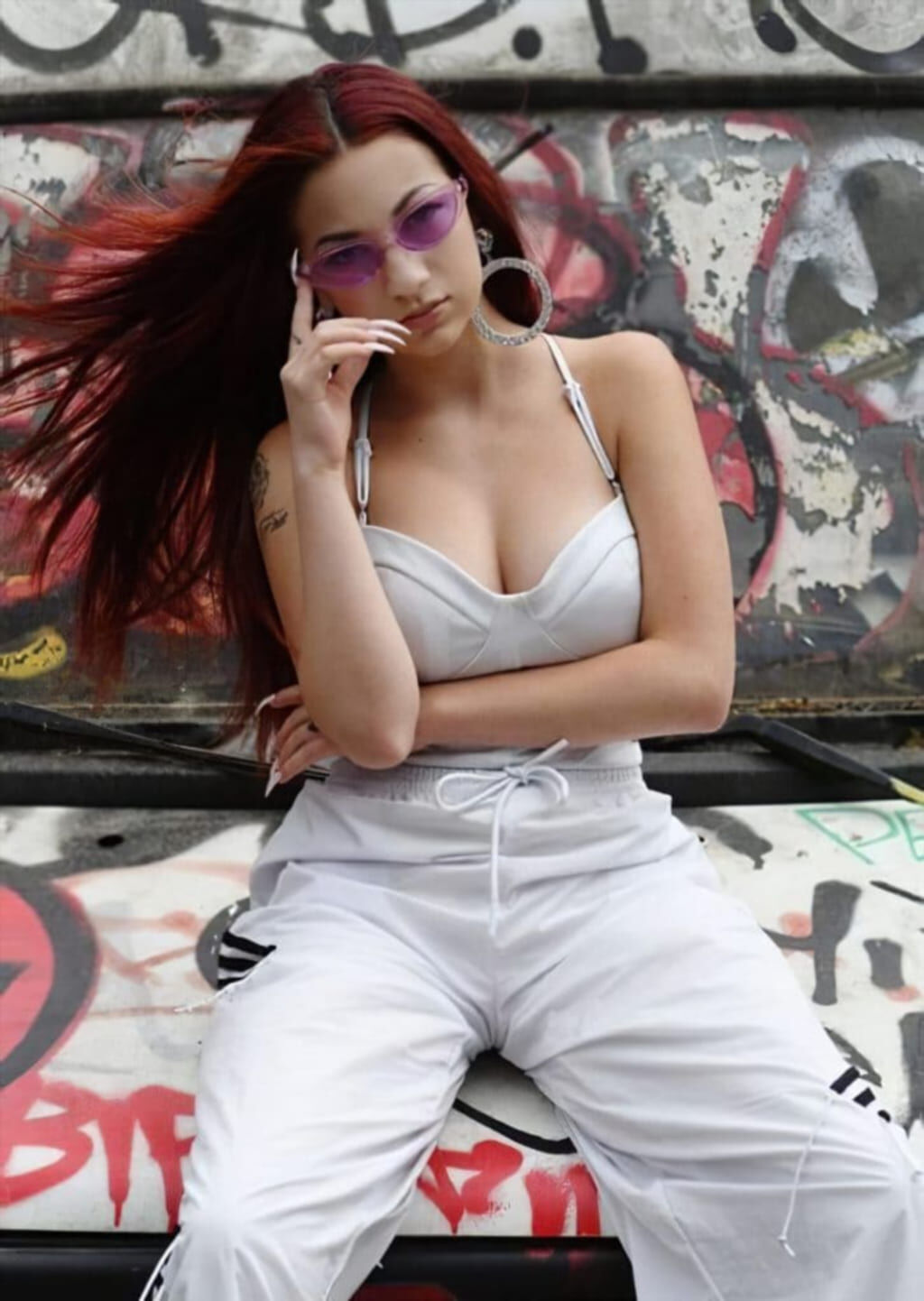 Вечерний образ звезды — архив #46 Слив Bhad Bhabie в вечернем образе (кадры из закрытого архива, кадр 46)