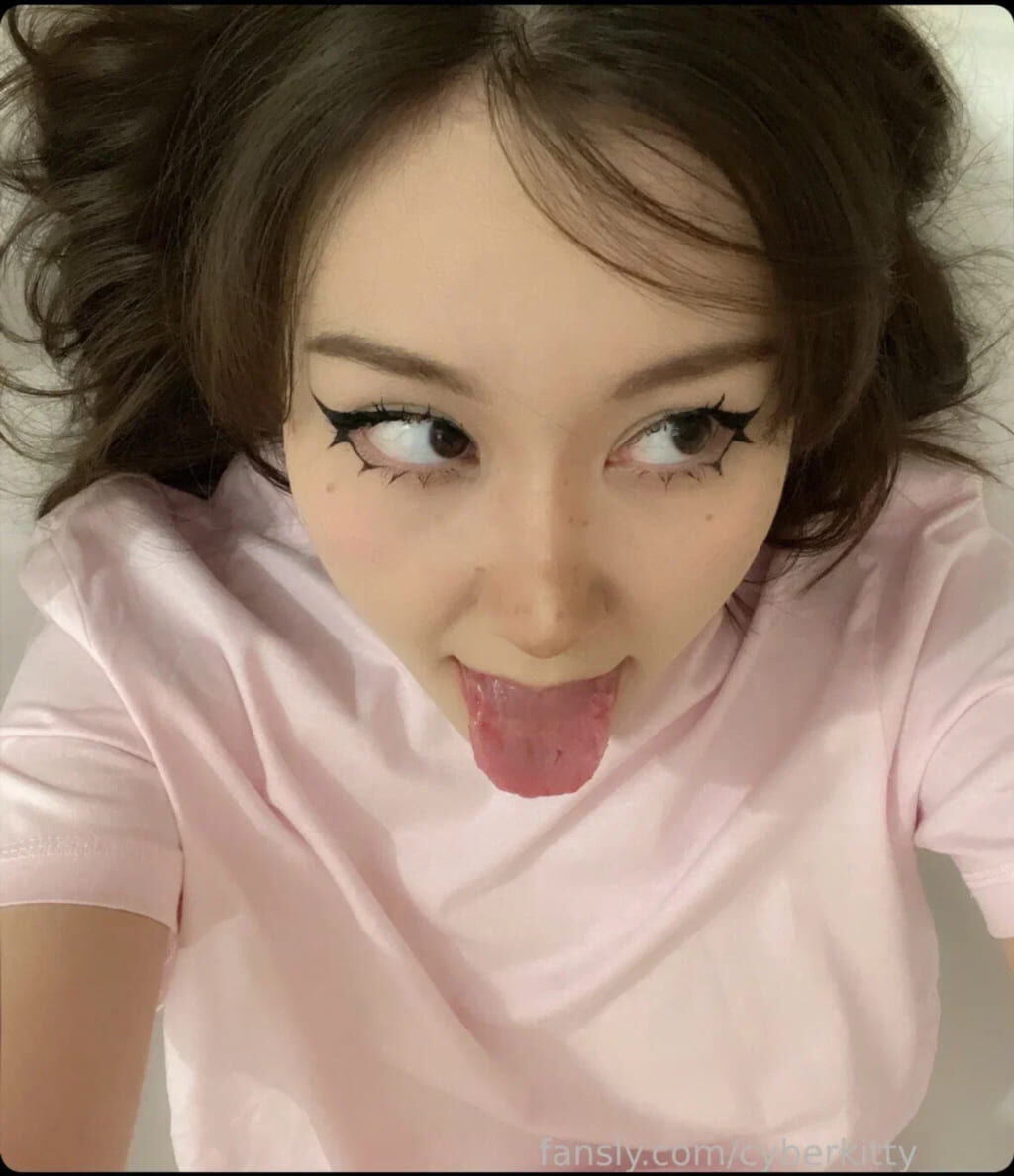 Свежая съемка Sunny Ray модель sunny ray cyber kitty свежий слив