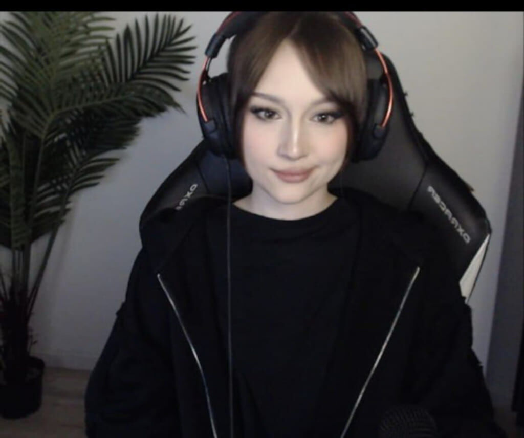 Слив dasha228play: студийный сет